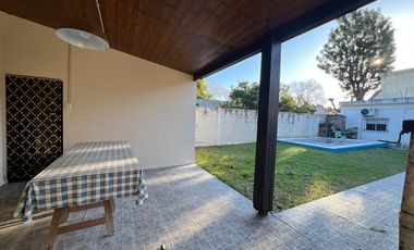 Casa en Monte Grande - 2 o 3 dormitorios - Pileta - APTO CREDITO