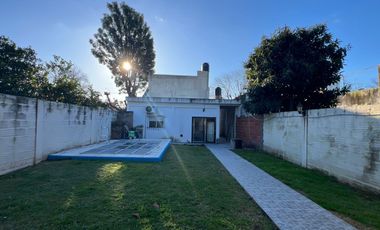 Casa en Monte Grande - 2 o 3 dormitorios - Pileta - APTO CREDITO