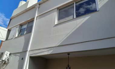 LINDÍSIMO P.H. EN EXCELENTE UBICACIÓN Y EN IMPECABLE ESTADO!!!