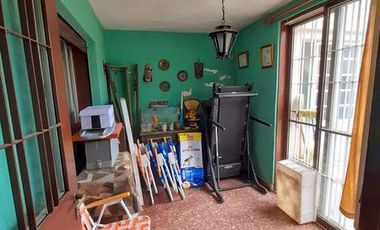 Venta Casa. Boulevard Seguí y Buenos Aires. Rosario.