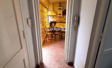 Venta Casa. Boulevard Seguí y Buenos Aires. Rosario.