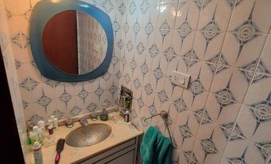 Venta Casa. Boulevard Seguí y Buenos Aires. Rosario.