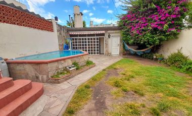 Venta Casa. Boulevard Seguí y Buenos Aires. Rosario.