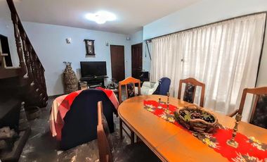 Venta Casa. Boulevard Seguí y Buenos Aires. Rosario.