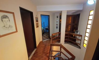 Venta Casa. Boulevard Seguí y Buenos Aires. Rosario.