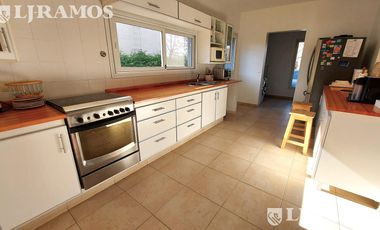 APTO CREDITO. LOTE INTERNO. 4 DORMITORIOS.