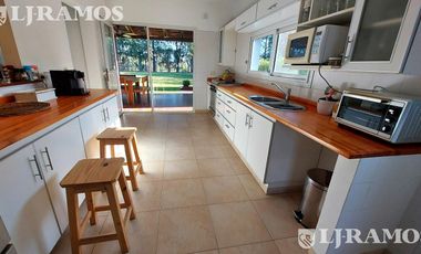 APTO CREDITO. LOTE INTERNO. 4 DORMITORIOS.