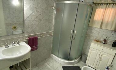 Casa en venta - Monte Grande, Almirante Brown al 600