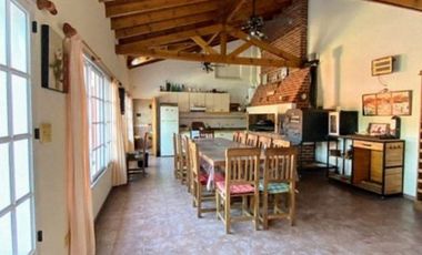 Casa en venta - Monte Grande, Almirante Brown al 600