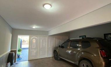 Casa en venta - Monte Grande, Almirante Brown al 600