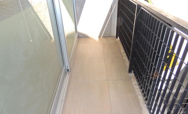 Alquiler departamento 2 ambientes con balcón al frente, Villa Urquiza. E-FURIO.