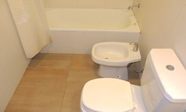 Alquiler departamento 2 ambientes con balcón al frente, Villa Urquiza. E-FURIO.