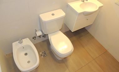 Alquiler departamento 2 ambientes con balcón al frente, Villa Urquiza. E-FURIO.