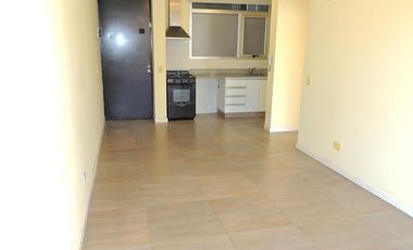 Alquiler departamento 2 ambientes con balcón al frente, Villa Urquiza. E-FURIO.