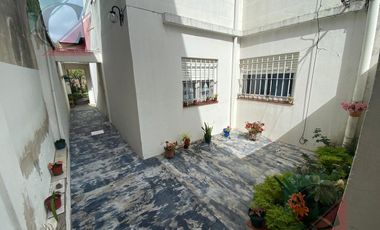 4 ambientes con fondo  entrada independiente  OPORTUNIDAD