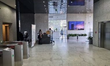 Oficina en Venta en El Country Club en Av Americas