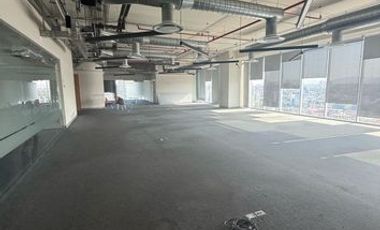 Oficina en Venta en El Country Club en Av Americas