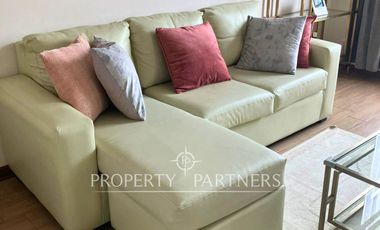 Tu Nuevo Hogar en Peñaflor: Casa Impecable con Quincho, Terraza y Entorno Residencial