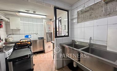 Espectacular casa en Santa Marta de Huechuraba para residencia o uso comercial, jardín infantil..