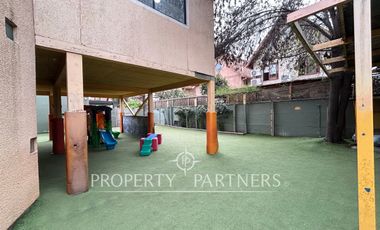 Espectacular casa en Santa Marta de Huechuraba para residencia o uso comercial, jardín infantil..