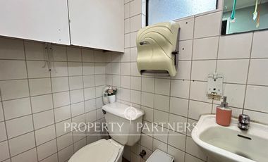 Espectacular casa en Santa Marta de Huechuraba para residencia o uso comercial, jardín infantil..