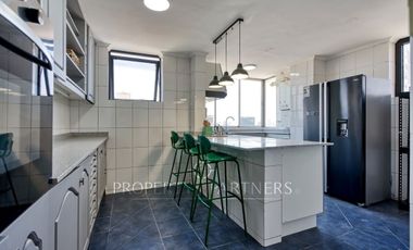 Amoblado con estupendas vistas al nororiente