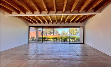 CASA EN RENTA VISTA AL LAGO AVANDARO #5