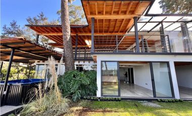 CASA EN RENTA VISTA AL LAGO AVANDARO #2