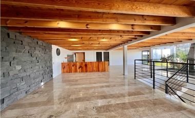 CASA EN RENTA VISTA AL LAGO AVANDARO #2