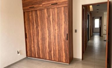 CASA EN RENTA EN TEQUISQUIAPAN QUERETARO