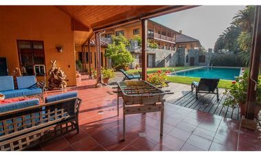 Casa En ARRIENDO CON COMPROMISO DE COMPRA En Lo Barnechea