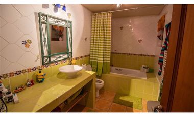 Casa En ARRIENDO CON COMPROMISO DE COMPRA En Lo Barnechea