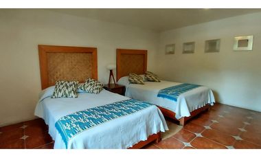 CASA EN RENTA DE ARQUITECTURA MEXICANA EN VALLE DE BRAVO