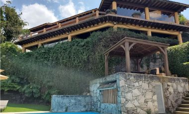 CASA EN RENTA POR NOCHE  VALLE DE BRAVO CON VISTA AL LAGO