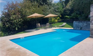 CASA EN RENTA POR NOCHE  VALLE DE BRAVO CON VISTA AL LAGO