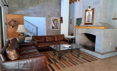 CASA EN RENTA POR NOCHE EN AVANDARO CON ALBERCA