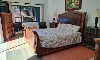 CASA EN RENTA POR NOCHE EN AVANDARO CON ALBERCA