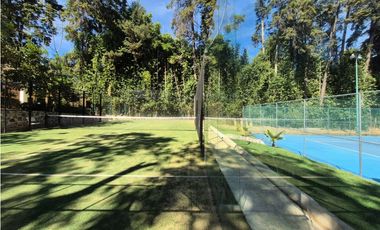 VENTA DE CASA EN CONDOMINIO AVANDARO