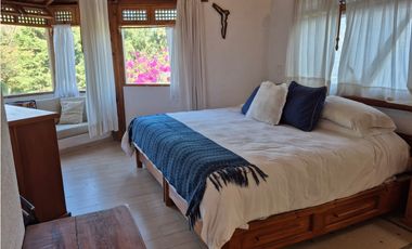 VENTA DE CASA EN CONDOMINIO AVANDARO