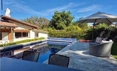 VENTA DE CASA EN CONDOMINIO AVANDARO