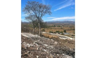 TERRENO CON EXCELENTE VISTA EN FRACC. CAMPIÑAS