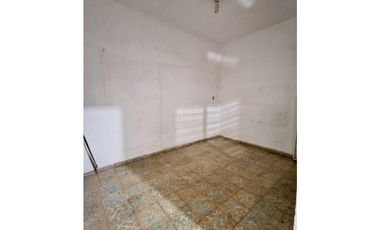 LOCAL PERFECTO PARA NEGOCIO EN PLENO CENTRO!!