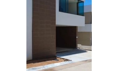 DISFRUTA DE LA DULCE VIDA EN ESTA HERMOSA CASA