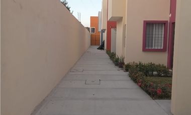 4 CASAS EN 1 COTO RECIDENCIAL EN SAN JOSE TERAN