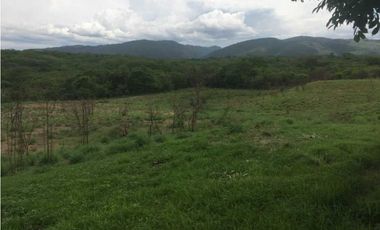 RANCHO A LA ENTRADA DE POBLADO CERCA DEL AEROPUERTO