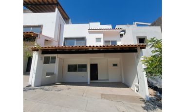 CASA MODELO SEIKO EN RECIDENCIAL TERRA NOVA