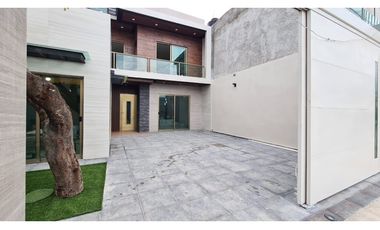 BELLA CASA MODERNA EN PREVENTA EN LIB. NORTE