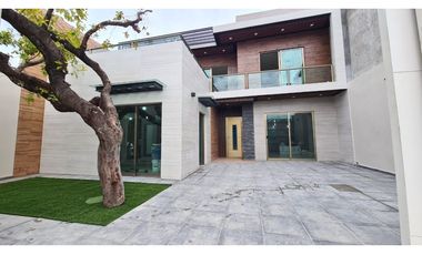 BELLA CASA MODERNA EN PREVENTA EN LIB. NORTE