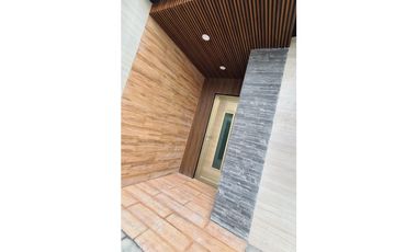 BELLA CASA MODERNA EN PREVENTA EN LIB. NORTE