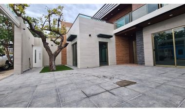 BELLA CASA MODERNA EN PREVENTA EN LIB. NORTE